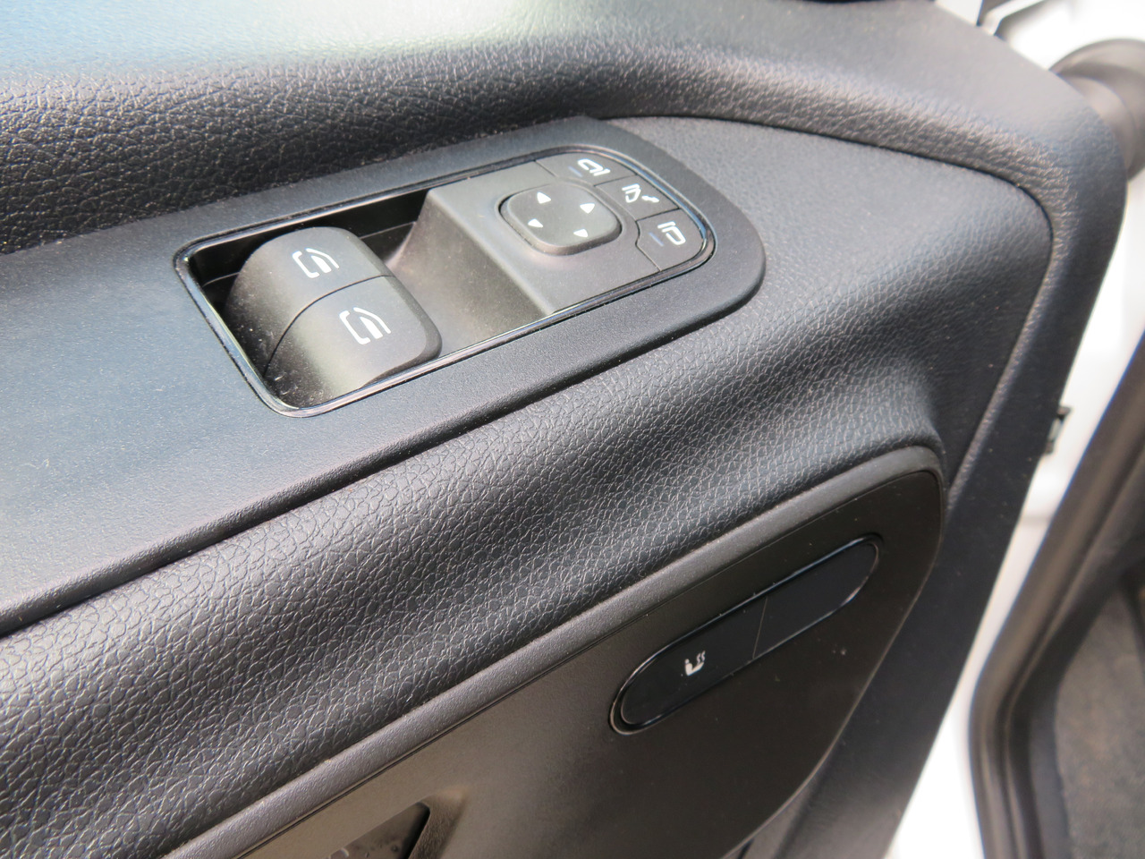 Mercedes-Benz Sprinter 317cdi - A2H2 lízing Mercedes-Benz Sprinter 317cdi - A2H2: 12 kép.