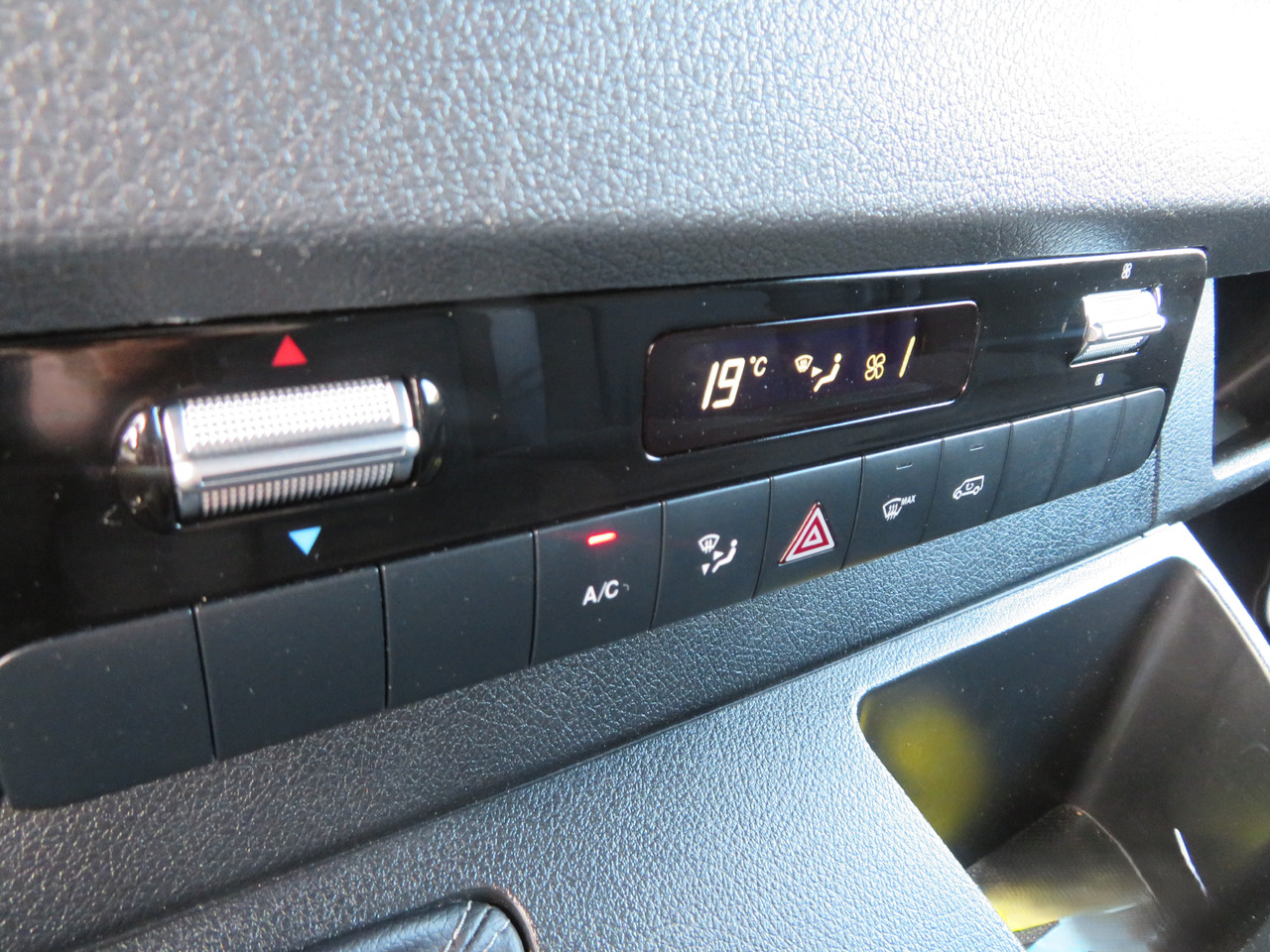 Mercedes-Benz Sprinter 317cdi - A2H2 lízing Mercedes-Benz Sprinter 317cdi - A2H2: 14 kép.