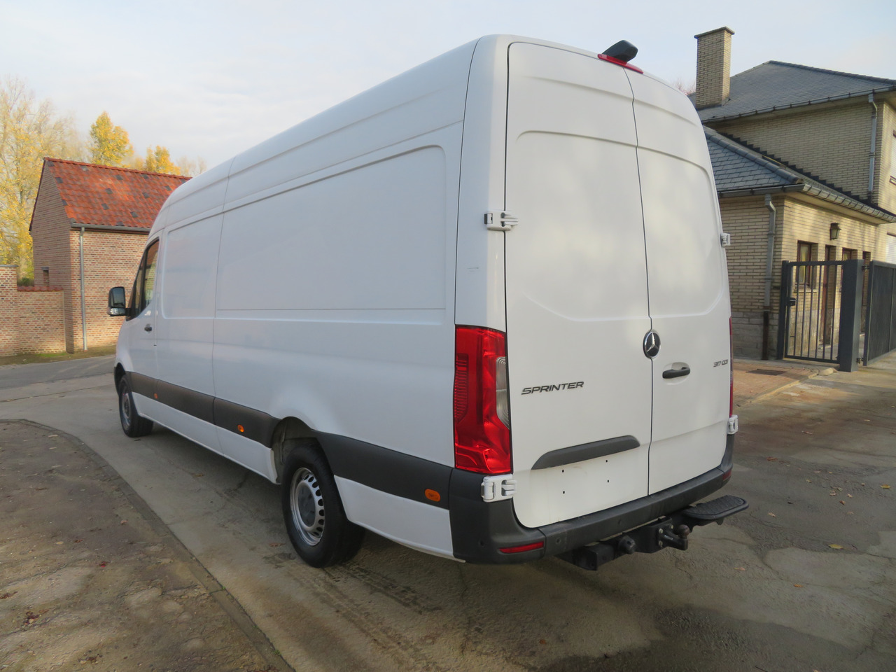 Mercedes-Benz Sprinter 317cdi - A3H2 - 3.5T trekvermogen - Furgon: 5 kép. Mercedes-Benz Sprinter 317cdi - A3H2 - 3.5T trekvermogen - Furgon: 5 kép.