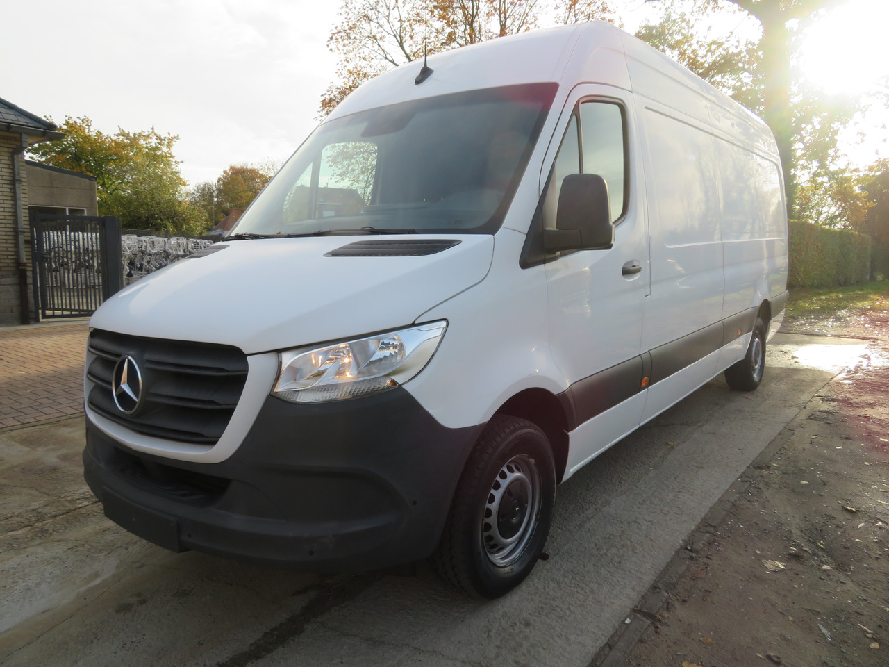 Mercedes-Benz Sprinter 317cdi - A3H2 - 3.5T trekvermogen - Furgon: 3 kép. Mercedes-Benz Sprinter 317cdi - A3H2 - 3.5T trekvermogen - Furgon: 3 kép.
