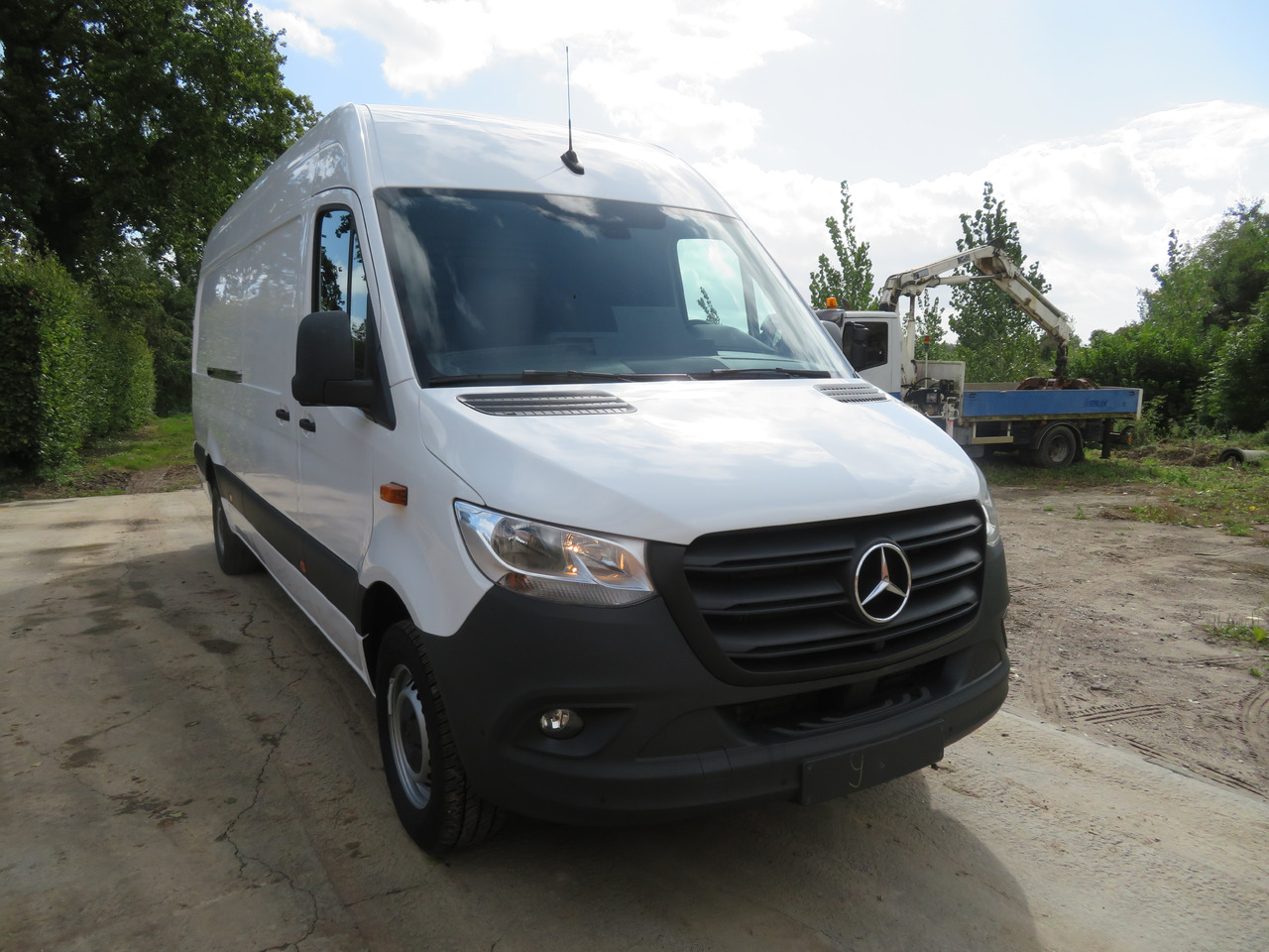Mercedes-Benz Sprinter 317cdi - A3H2 - Furgon: 1 kép. Mercedes-Benz Sprinter 317cdi - A3H2 - Furgon: 1 kép.