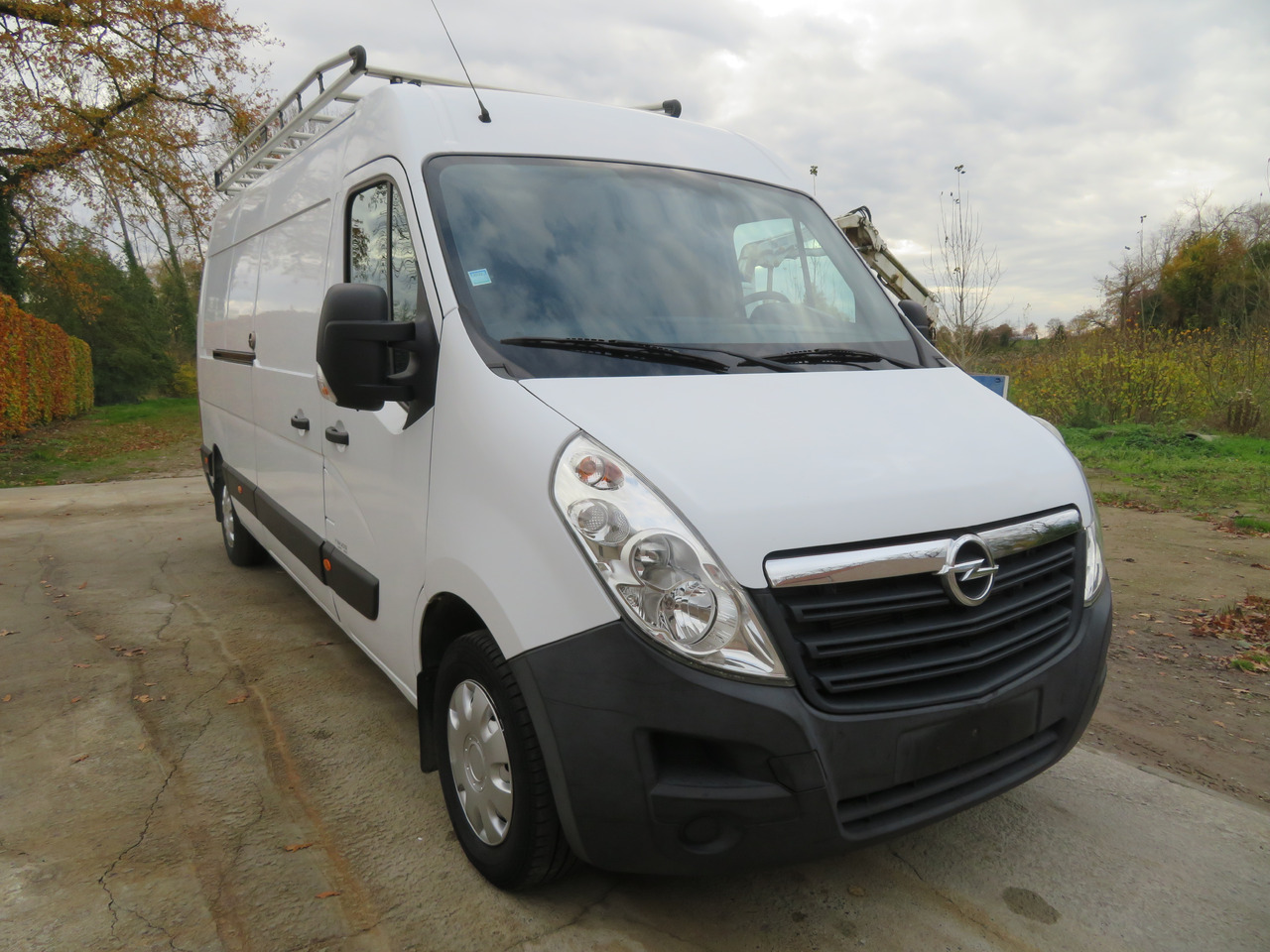 Opel Movano 2.3 CDTI - L3H2 - Furgon: 1 kép. Opel Movano 2.3 CDTI - L3H2 - Furgon: 1 kép.