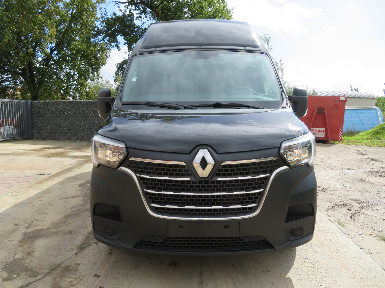 Renault Master 2.3dCi Grand Confort - L3H3 - Furgon: 2 kép. Renault Master 2.3dCi Grand Confort - L3H3 - Furgon: 2 kép.