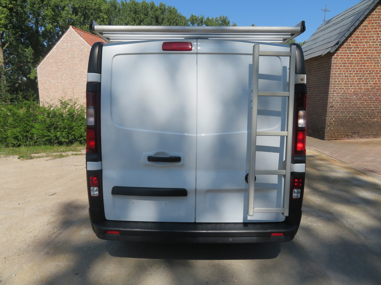 Kis furgon Renault Trafic 1.6dCi Grand Confort - L2H1: 6 kép.