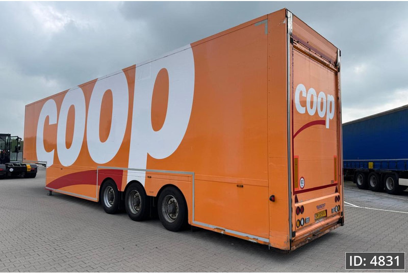 BURGERS Double-Deck / Steering axle / Tail lift / Racing / 5 pieces - Félpótkocsi dobozos: 2 kép. BURGERS Double-Deck / Steering axle / Tail lift / Racing / 5 pieces - Félpótkocsi dobozos: 2 kép.