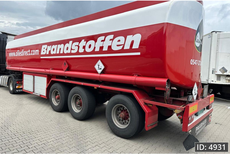 Burg BPO 16-28 / Fuel tanker / 47400L / 5 Comp / ADR, ADR - Tartályos félpótkocsi: 2 kép. Burg BPO 16-28 / Fuel tanker / 47400L / 5 Comp / ADR, ADR - Tartályos félpótkocsi: 2 kép.