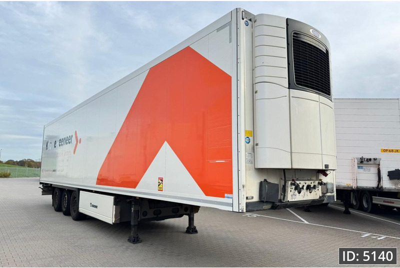 Krone SD / Disk brakes / Palletbox / Vector 1550 - Félpótkocsi hűtős: 4 kép. Krone SD / Disk brakes / Palletbox / Vector 1550 - Félpótkocsi hűtős: 4 kép.