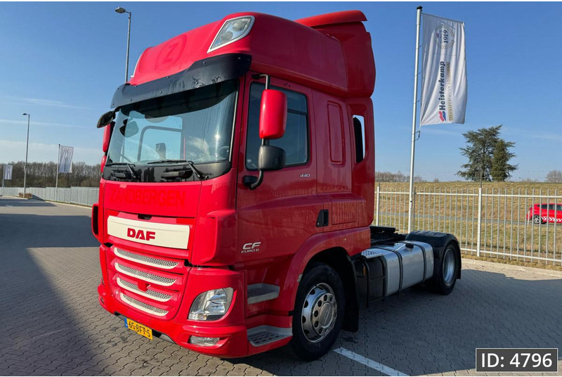 DAF CF 440 SC, Euro 6 - Nyergesvontató: 1 kép. DAF CF 440 SC, Euro 6 - Nyergesvontató: 1 kép.
