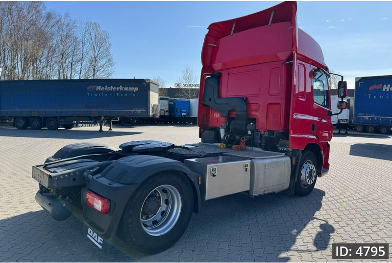 DAF CF 440 SC, Euro 6 - Nyergesvontató: 3 kép. DAF CF 440 SC, Euro 6 - Nyergesvontató: 3 kép.
