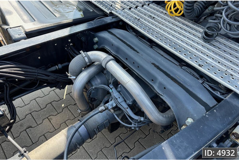 MAN TGX 18.460 XXL, Euro 6, XXL / Retarder / Fridge / Low mileage / Full options - Nyergesvontató: 4 kép. MAN TGX 18.460 XXL, Euro 6, XXL / Retarder / Fridge / Low mileage / Full options - Nyergesvontató: 4 kép.