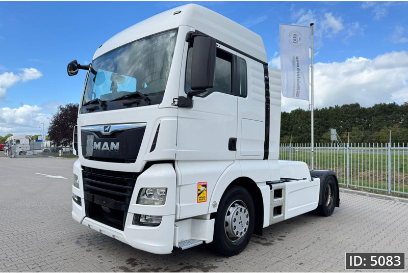 MAN TGX 18.500 XLX, Euro 6, / Retarder / 2 Tanks, Intarder - Nyergesvontató: 1 kép. MAN TGX 18.500 XLX, Euro 6, / Retarder / 2 Tanks, Intarder - Nyergesvontató: 1 kép.