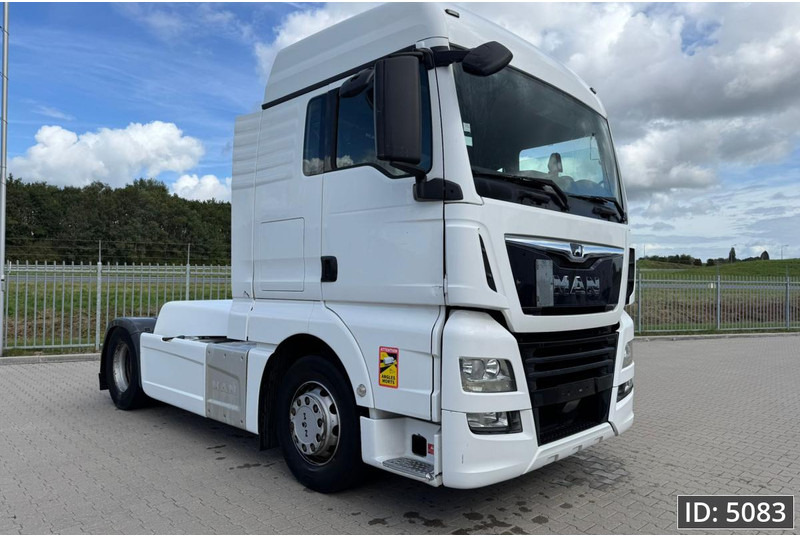MAN TGX 18.500 XLX, Euro 6, / Retarder / 2 Tanks, Intarder - Nyergesvontató: 4 kép. MAN TGX 18.500 XLX, Euro 6, / Retarder / 2 Tanks, Intarder - Nyergesvontató: 4 kép.