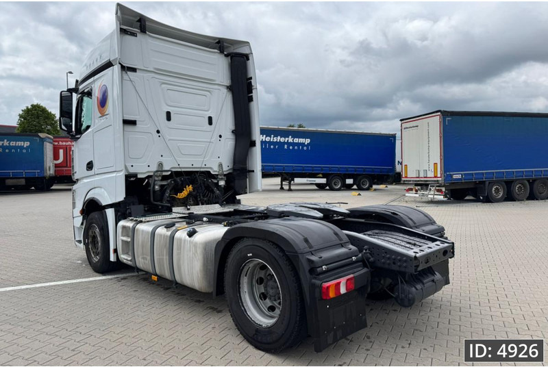 Mercedes-Benz Actros 1851 BigSpace, Euro 6, / Retarder / Standklima / 2 Tanks / BigSpace, Intarder - Nyergesvontató: 2 kép. Mercedes-Benz Actros 1851 BigSpace, Euro 6, / Retarder / Standklima / 2 Tanks / BigSpace, Intarder - Nyergesvontató: 2 kép.