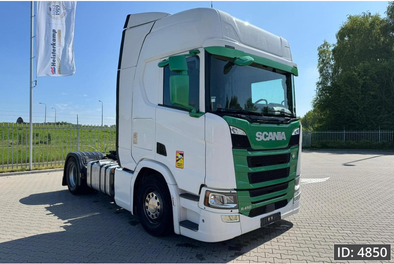 Scania R450 Topline, Euro 6, / Retarder / Standklima / 2x Tank, Intarder - Nyergesvontató: 4 kép. Scania R450 Topline, Euro 6, / Retarder / Standklima / 2x Tank, Intarder - Nyergesvontató: 4 kép.