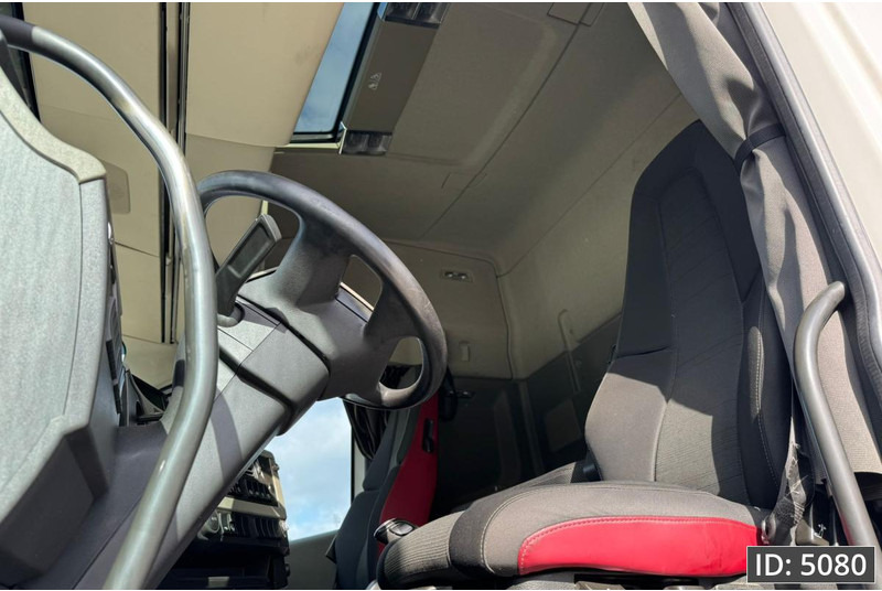 Volvo FH 540 Globetrotter XL, Euro 6, / 6x4 - Nyergesvontató: 5 kép. Volvo FH 540 Globetrotter XL, Euro 6, / 6x4 - Nyergesvontató: 5 kép.