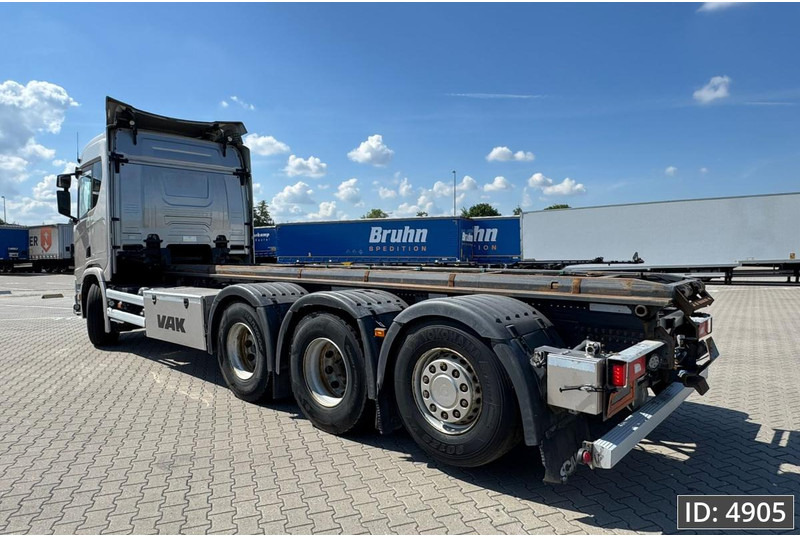 Scania R540 Topline, Euro 6, / 8x4 / Lift axle / frame 7.4 m - Alvaz teherautó: 2 kép. Scania R540 Topline, Euro 6, / 8x4 / Lift axle / frame 7.4 m - Alvaz teherautó: 2 kép.