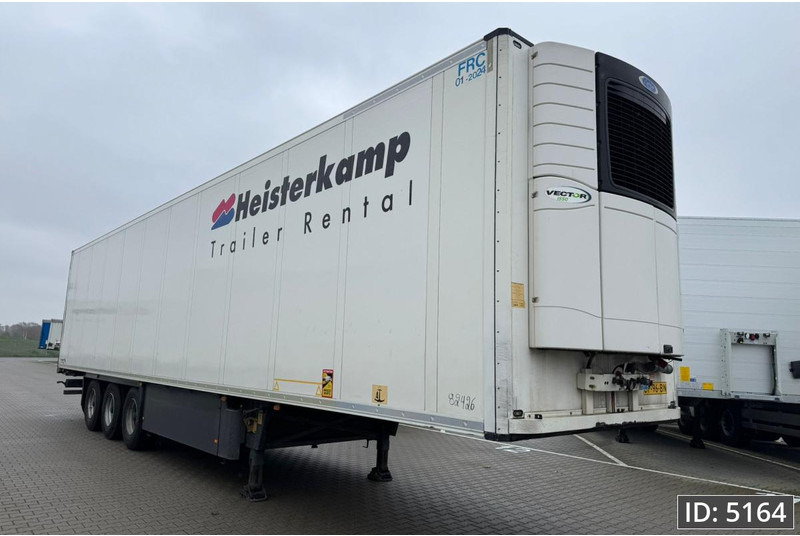 Schmitz Cargobull SKO 24 / Disk brakes / Carrier Vector 1550 / Palletbox - Félpótkocsi hűtős: 4 kép. Schmitz Cargobull SKO 24 / Disk brakes / Carrier Vector 1550 / Palletbox - Félpótkocsi hűtős: 4 kép.