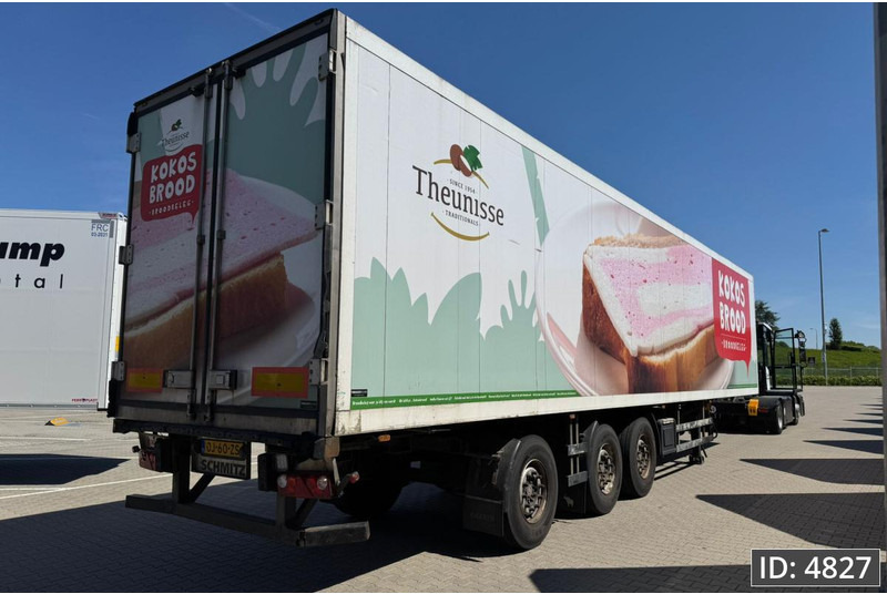 Schmitz Cargobull SKO 24 / Lift axle - Félpótkocsi hűtős: 3 kép. Schmitz Cargobull SKO 24 / Lift axle - Félpótkocsi hűtős: 3 kép.