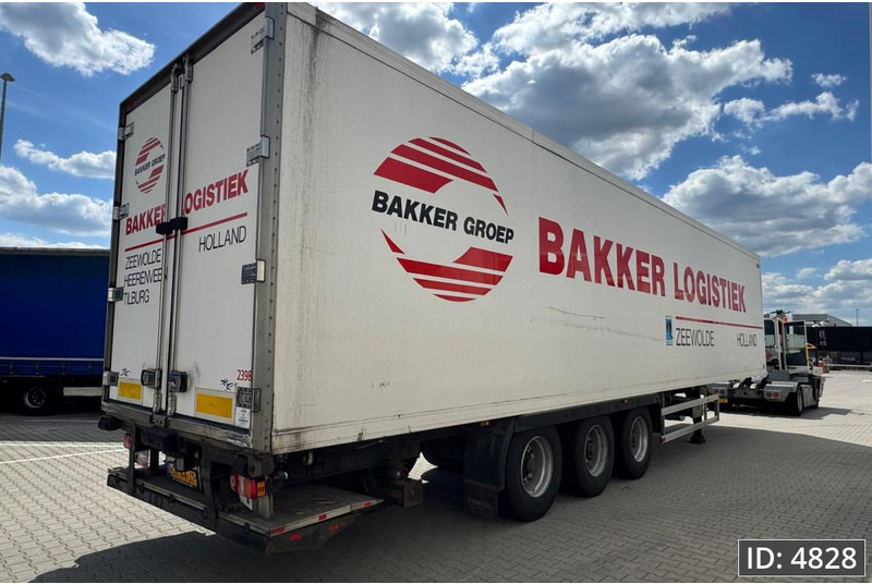 Sor Iberica SP71 / Lift axle - Félpótkocsi hűtős: 3 kép. Sor Iberica SP71 / Lift axle - Félpótkocsi hűtős: 3 kép.