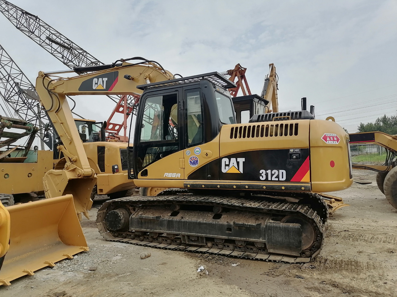 CAT 312D Excavator Click for Discount - Kotrógép: 5 kép. CAT 312D Excavator Click for Discount - Kotrógép: 5 kép.