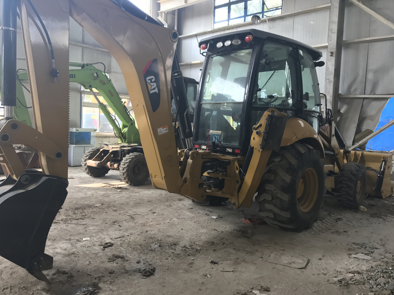 CAT Backhoe Loader 420F Click Here for Discount - Kotrórakodó: 4 kép. CAT Backhoe Loader 420F Click Here for Discount - Kotrórakodó: 4 kép.