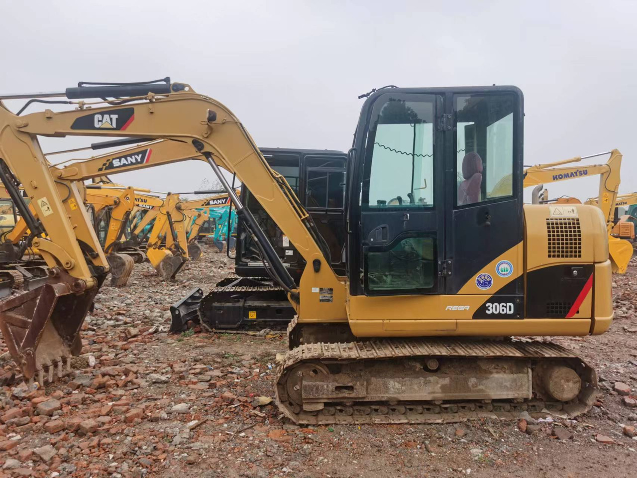 CATERPILLAR 306D - Lánctalpas kotró: 1 kép. CATERPILLAR 306D - Lánctalpas kotró: 1 kép.