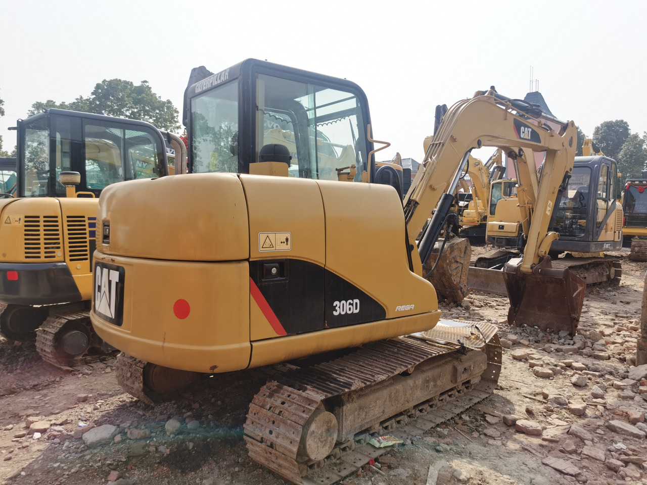 CATERPILLAR 306E2 - Lánctalpas kotró: 5 kép. CATERPILLAR 306E2 - Lánctalpas kotró: 5 kép.