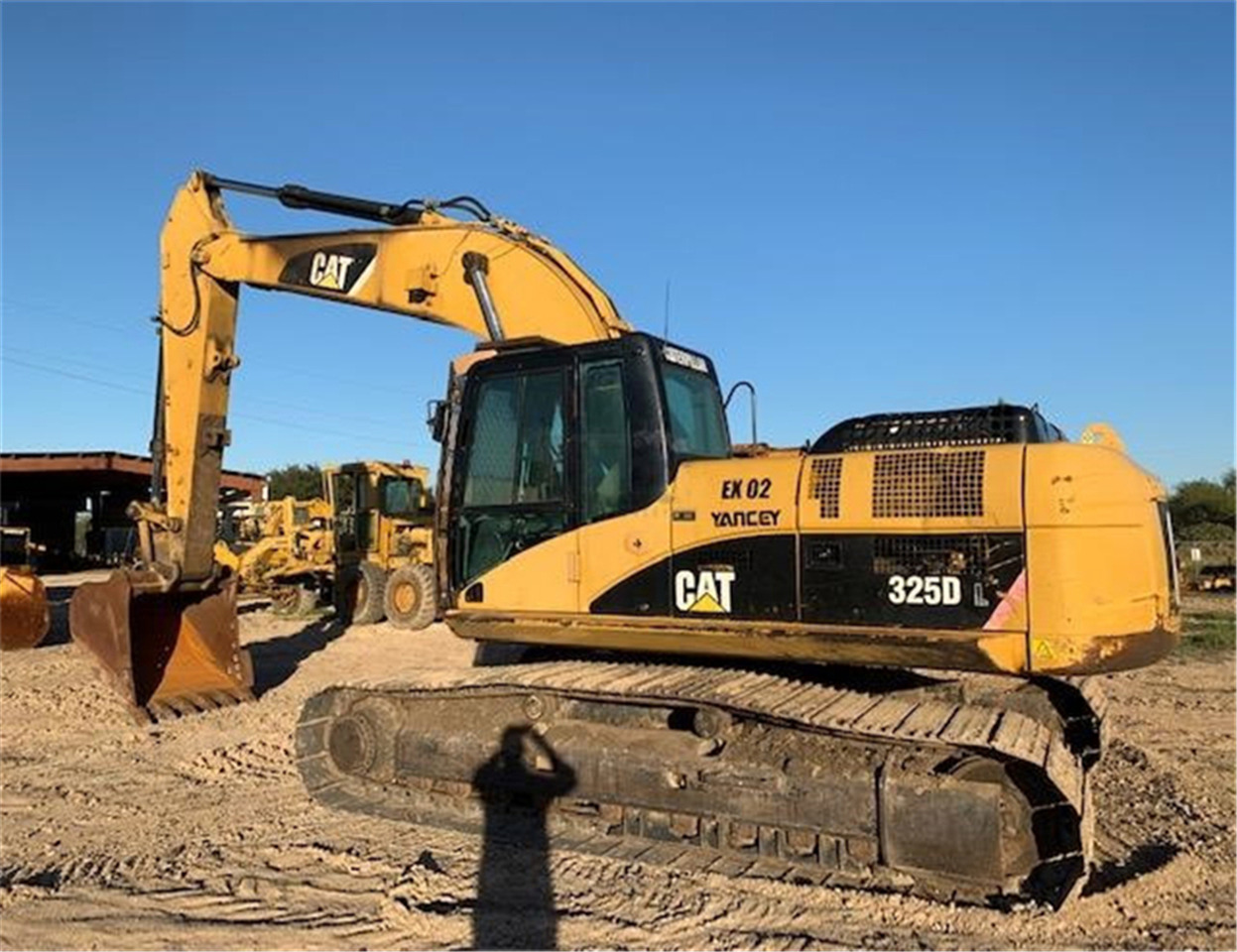 CATERPILLAR 325D - Lánctalpas kotró: 4 kép. CATERPILLAR 325D - Lánctalpas kotró: 4 kép.