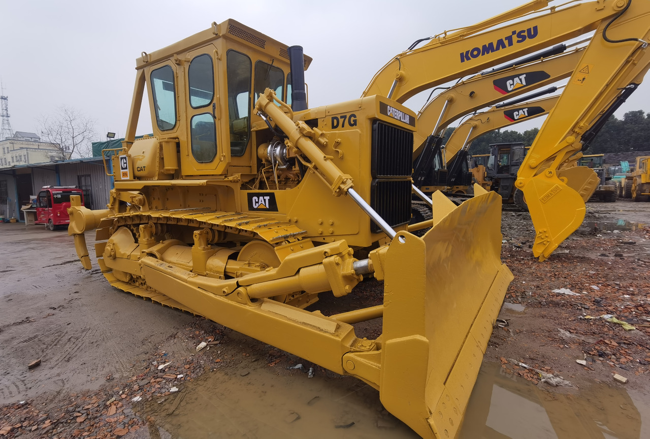 Buldózer CATERPILLAR D7G Bulldozer Click for Discount: 7 kép.