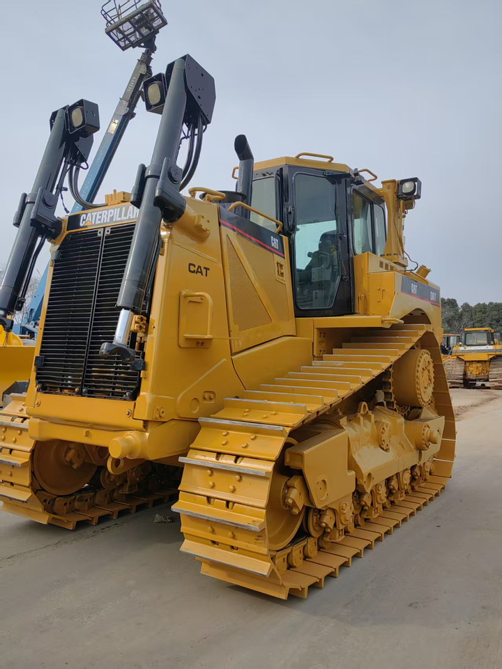 CATERPILLAR D8T Bulldozer Click for Discount - Buldózer: 1 kép. CATERPILLAR D8T Bulldozer Click for Discount - Buldózer: 1 kép.