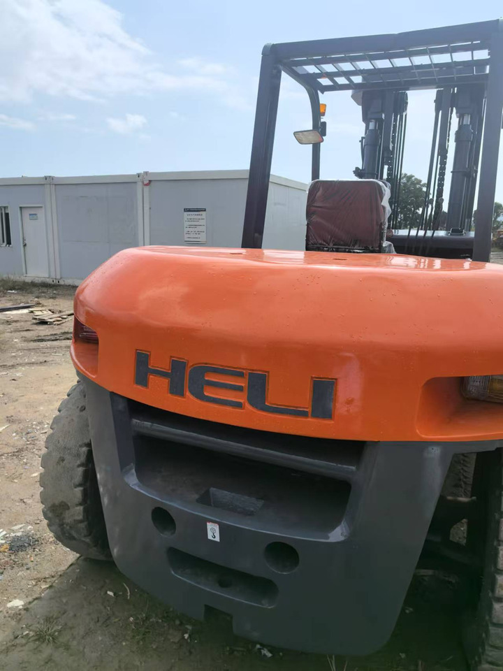 HELI Forklift FD100 Click Here for discount - Dízel targonca: 4 kép. HELI Forklift FD100 Click Here for discount - Dízel targonca: 4 kép.