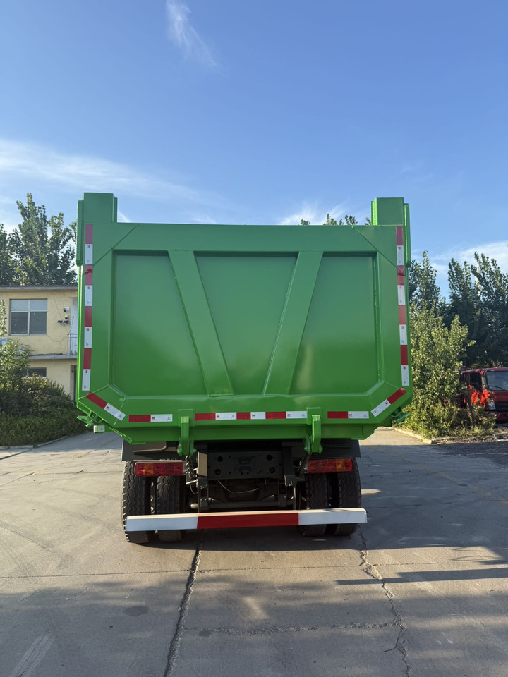 HOWO 8*4 TX Dump Truck Click for Discount - Billenőplatós teherautó: 5 kép. HOWO 8*4 TX Dump Truck Click for Discount - Billenőplatós teherautó: 5 kép.
