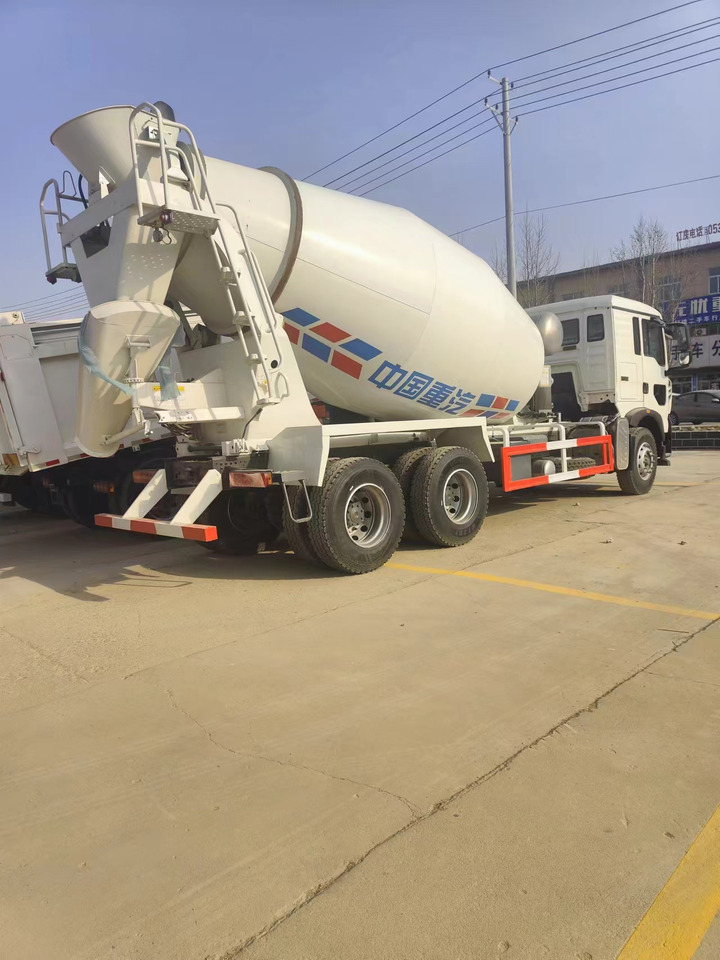 HOWO TX350 Cement Mixer Truck Click Here for Discount - Betonmixer: 4 kép. HOWO TX350 Cement Mixer Truck Click Here for Discount - Betonmixer: 4 kép.