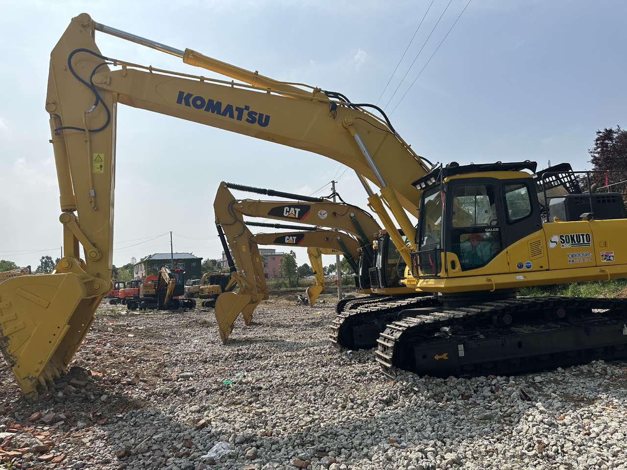 Komatsu Excavator PC450-7 Click for Discount - Lánctalpas kotró: 4 kép. Komatsu Excavator PC450-7 Click for Discount - Lánctalpas kotró: 4 kép.