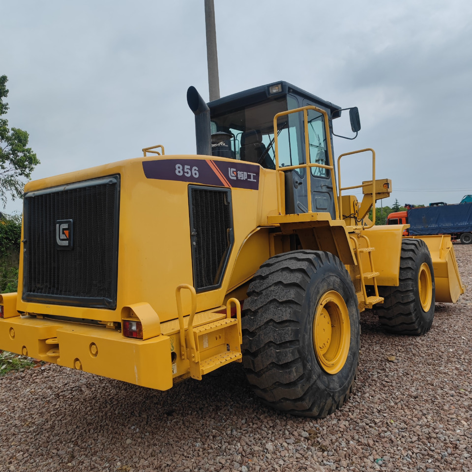 Liugong 856 Wheel Loader Click for Discount - Gumikerekes homlokrakodó: 2 kép. Liugong 856 Wheel Loader Click for Discount - Gumikerekes homlokrakodó: 2 kép.