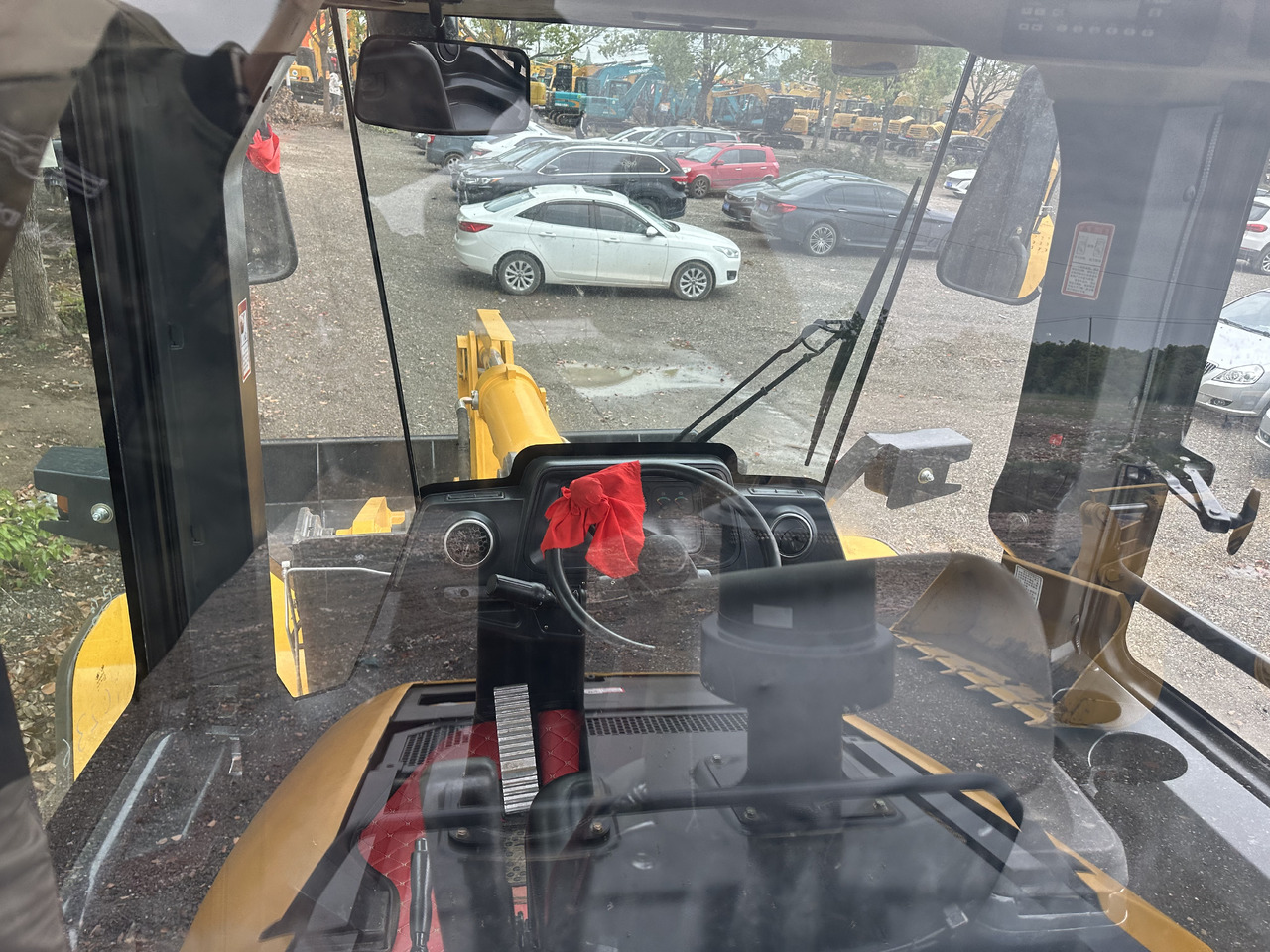 Liugong 856H Wheel Loader Click Here for Discount - Gumikerekes homlokrakodó: 2 kép. Liugong 856H Wheel Loader Click Here for Discount - Gumikerekes homlokrakodó: 2 kép.