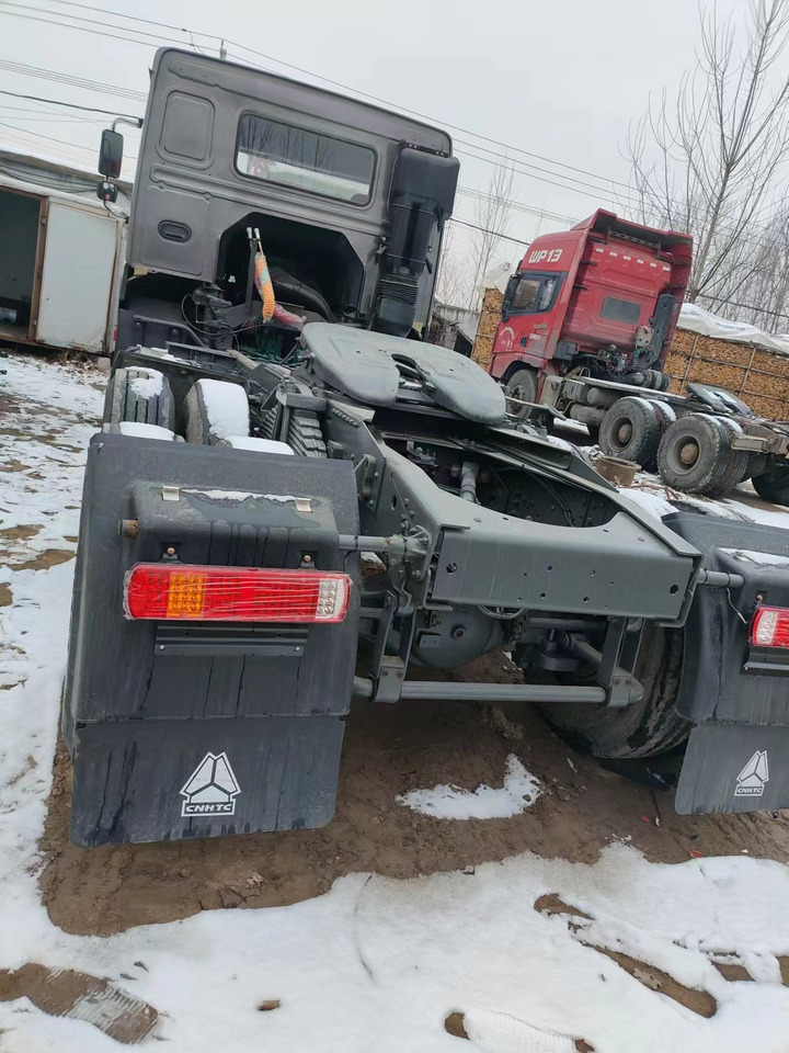 SINOTRUK HOWO 371 CLICK HERE FOR DISCOUNT - Nyergesvontató: 5 kép. SINOTRUK HOWO 371 CLICK HERE FOR DISCOUNT - Nyergesvontató: 5 kép.