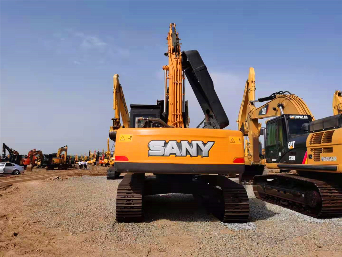 SANY Excavator SY365H - Kotrógép: 4 kép. SANY Excavator SY365H - Kotrógép: 4 kép.