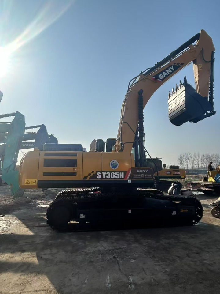 SANY SY365H - Lánctalpas kotró: 5 kép. SANY SY365H - Lánctalpas kotró: 5 kép.