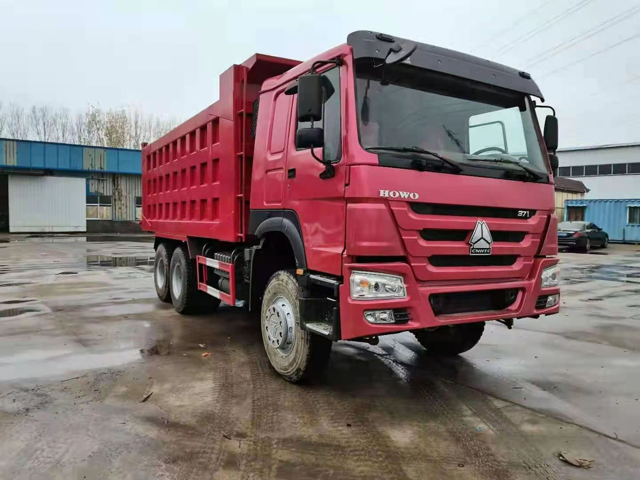 SINOTRUK HOWO 371 6X4 CLICK HERE FOR DISCOUNT - Billenőplatós teherautó: 2 kép. SINOTRUK HOWO 371 6X4 CLICK HERE FOR DISCOUNT - Billenőplatós teherautó: 2 kép.