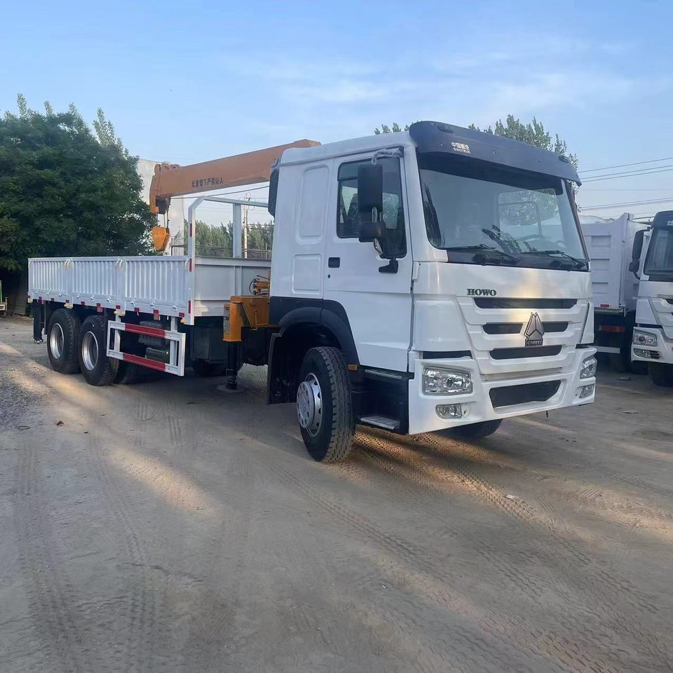 SINOTRUK HOWO 6X4 - Darus autó: 1 kép. SINOTRUK HOWO 6X4 - Darus autó: 1 kép.