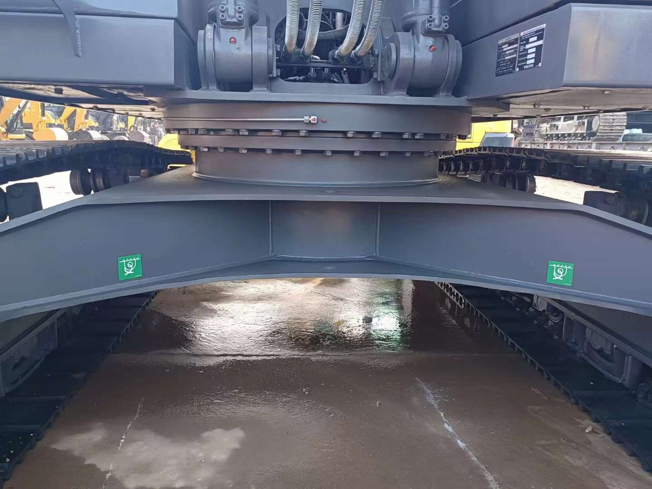 VOLVO EC210 Excavator Click for Discount - Kotrógép: 5 kép. VOLVO EC210 Excavator Click for Discount - Kotrógép: 5 kép.