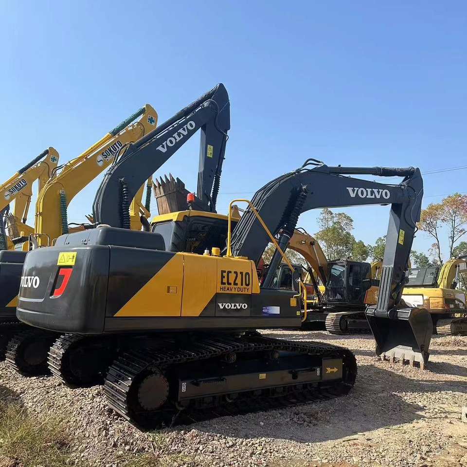 VOLVO Excavator EC210B Click for Discount - Kotrógép: 4 kép. VOLVO Excavator EC210B Click for Discount - Kotrógép: 4 kép.