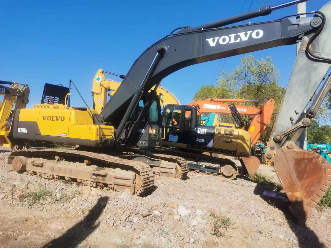 VOLVO Excavator EC290 Click for Discount - Lánctalpas kotró: 5 kép. VOLVO Excavator EC290 Click for Discount - Lánctalpas kotró: 5 kép.