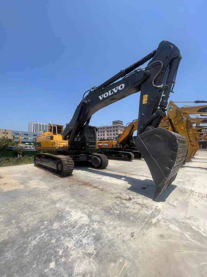 VOLVO Excavator EC480 Click for Discount - Lánctalpas kotró: 1 kép. VOLVO Excavator EC480 Click for Discount - Lánctalpas kotró: 1 kép.