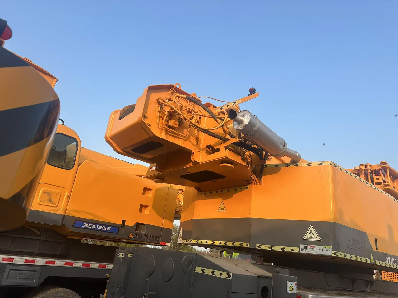 XCMG Crane QY100 - Daru: 4 kép. XCMG Crane QY100 - Daru: 4 kép.