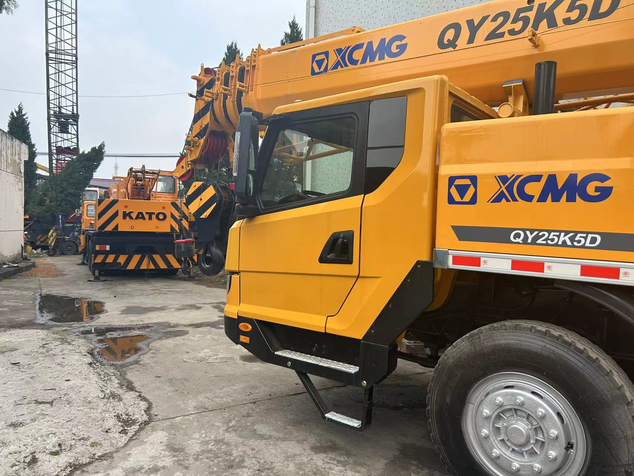 Daru XCMG Crane QY25K: 8 kép.