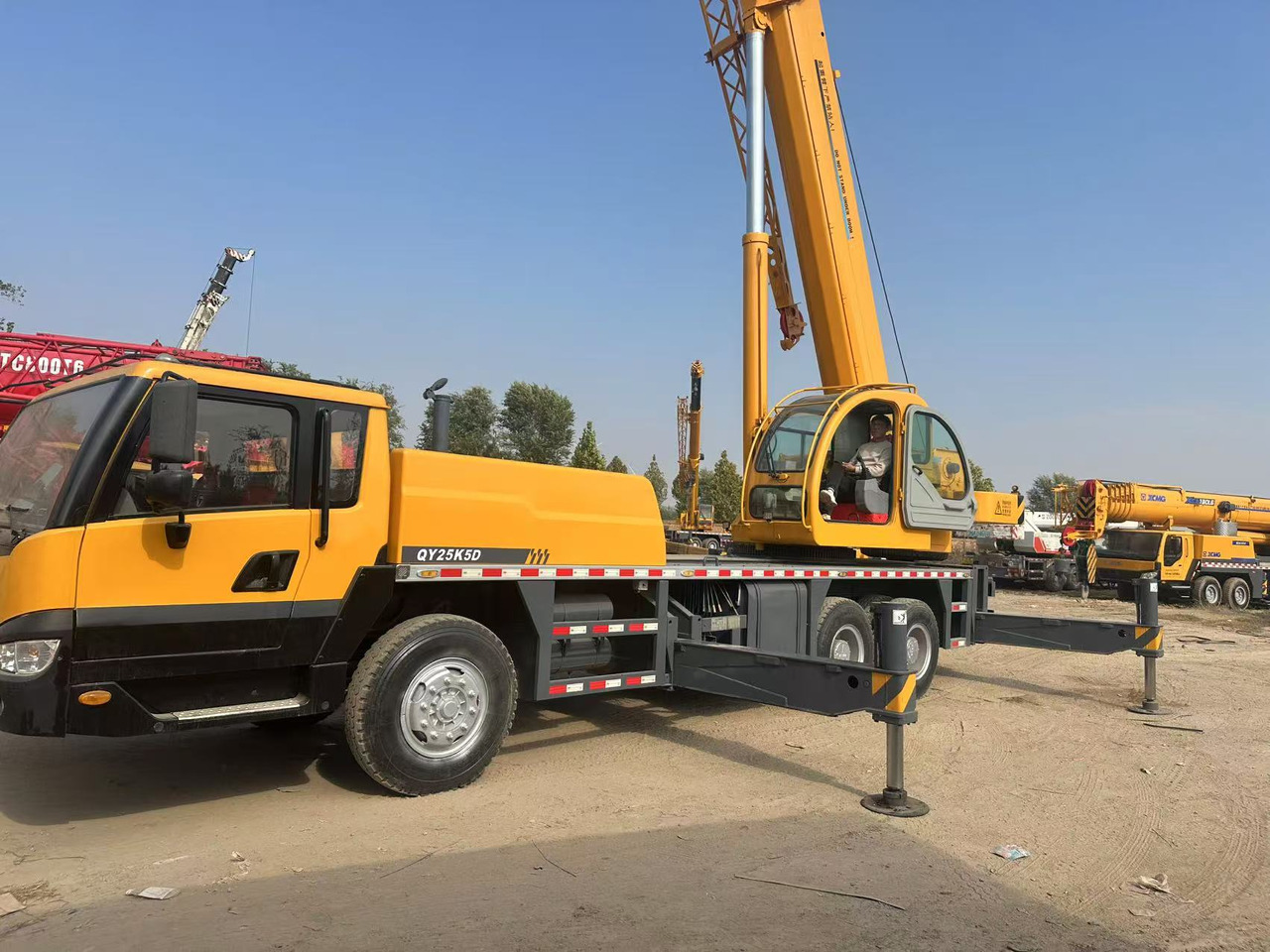 XCMG Crane QY25K5D Good Condition - Daru: 5 kép. XCMG Crane QY25K5D Good Condition - Daru: 5 kép.