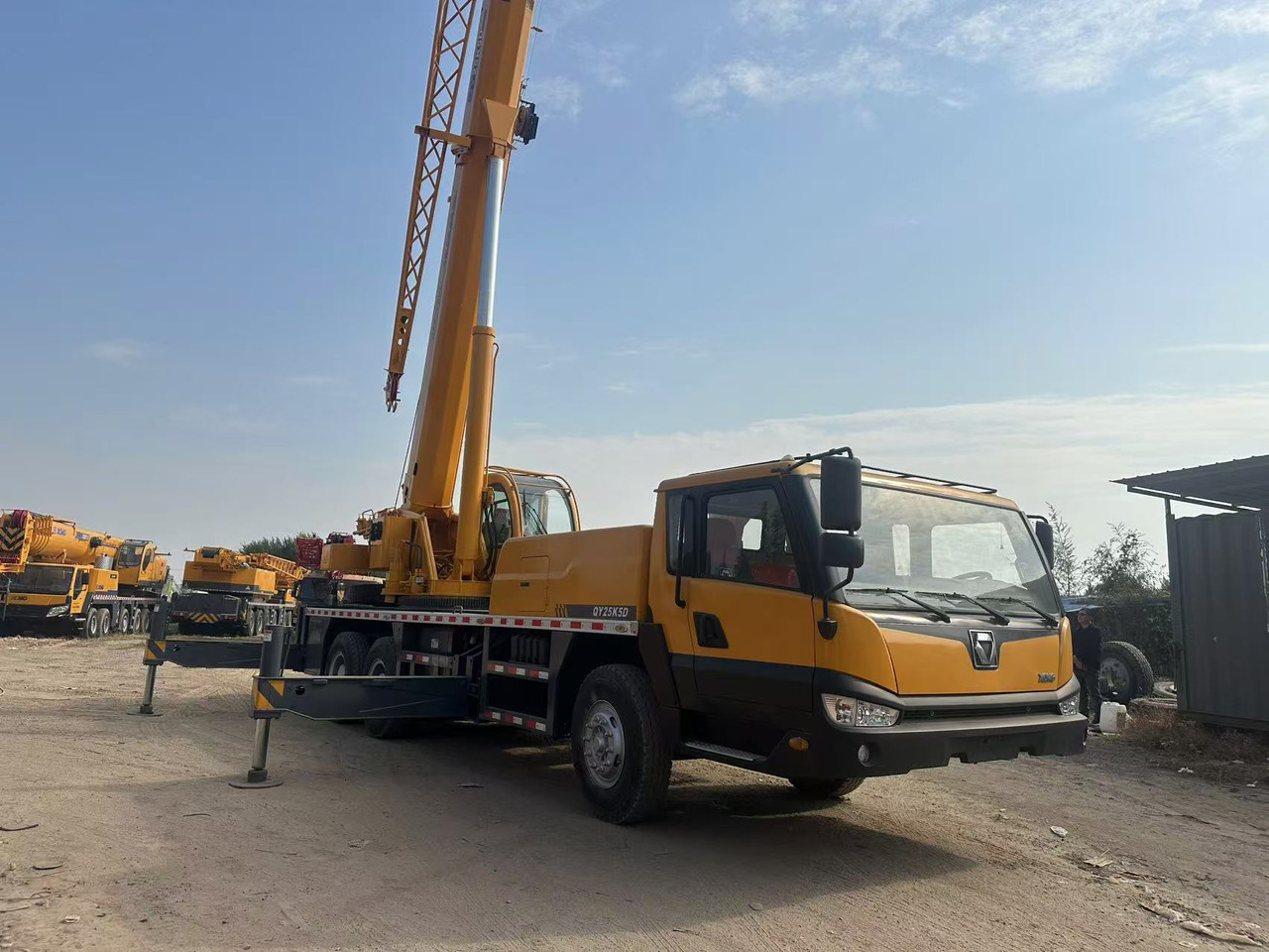 XCMG Crane QY25K5D Good Condition - Daru: 2 kép. XCMG Crane QY25K5D Good Condition - Daru: 2 kép.
