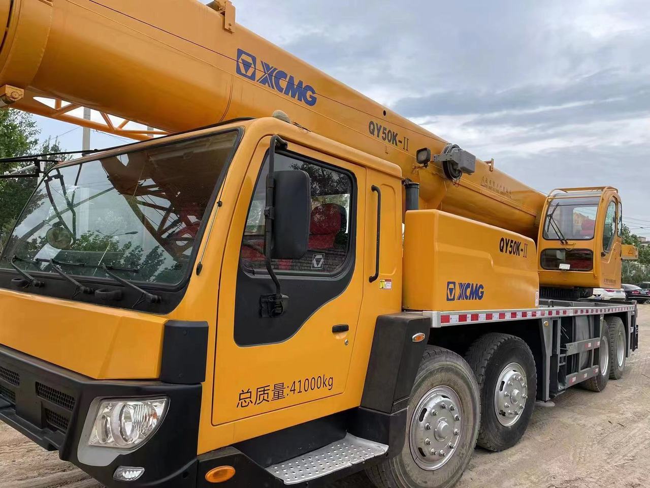 XCMG Crane QY50K - Daru: 2 kép. XCMG Crane QY50K - Daru: 2 kép.